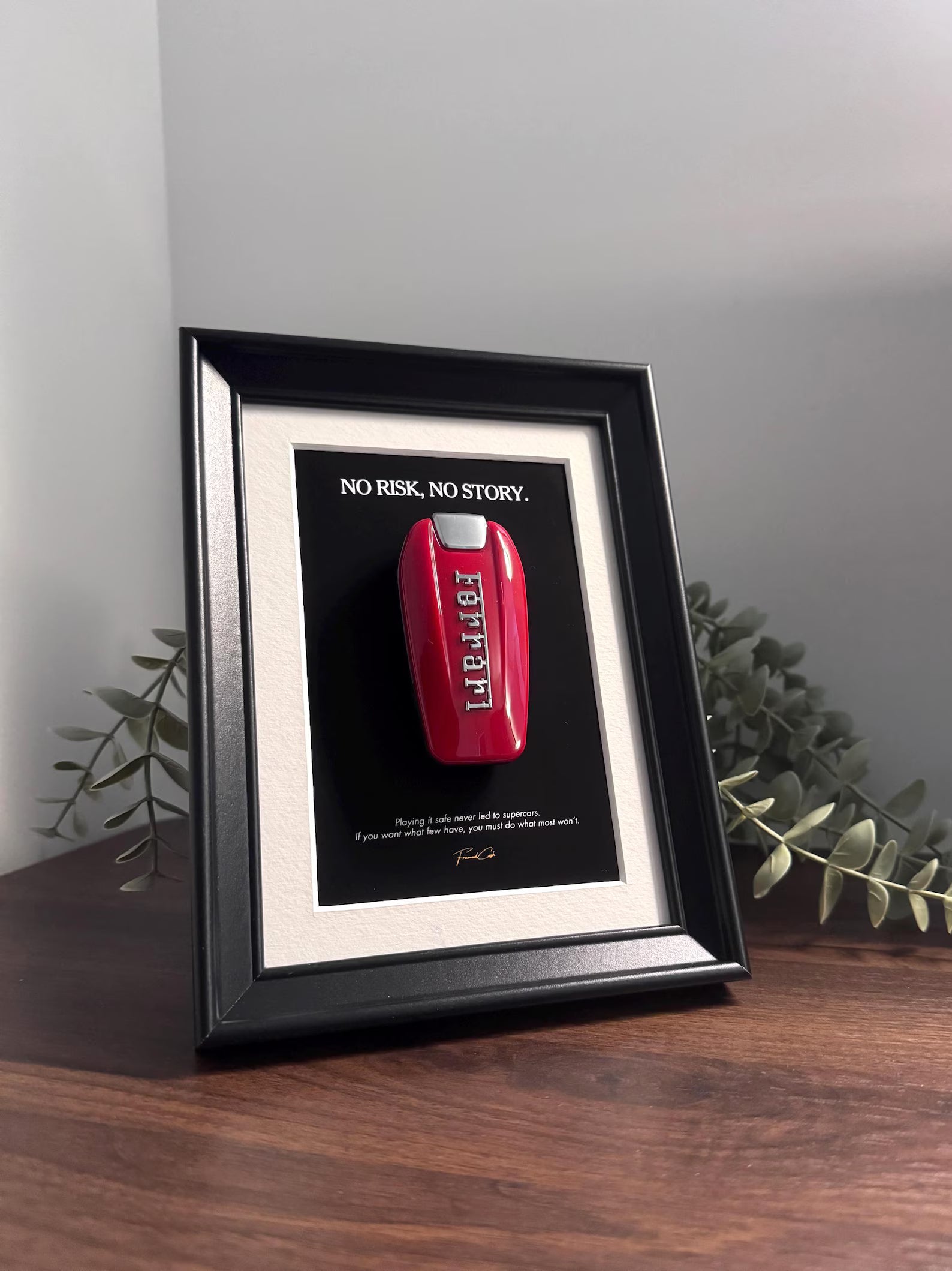 Mini Key Frame Ferrari - No Risk, No Story